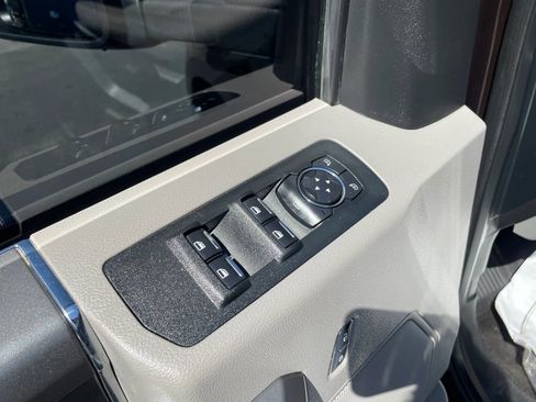 Used 2018 Ford F150 XLT w/ Max Trailer Tow Package AWD/4WD image 14