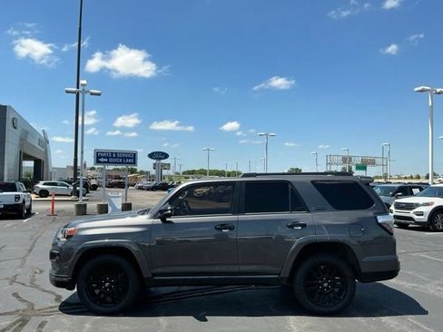 Used 2021 Toyota 4Runner Nightshade AWD/4WD image 6
