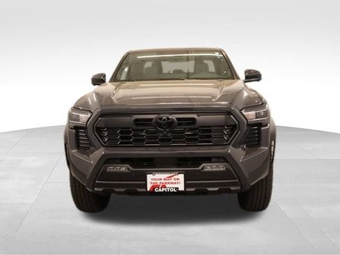 New 2026 Toyota Tacoma TRD Off-Road w/ TRD Off Road Premium Package AWD/4WD image 6