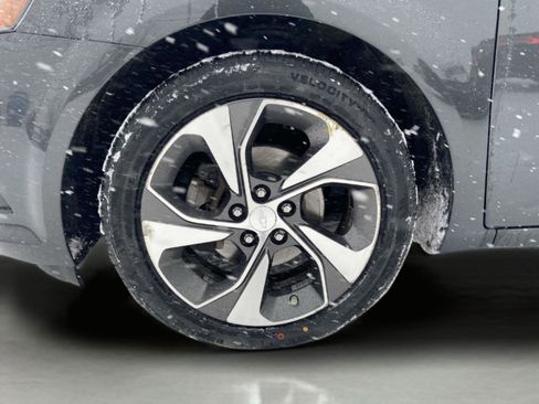 Used 2019 Chevrolet Sonic Premier image 16