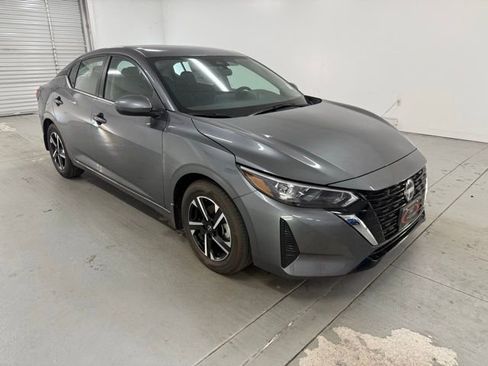 New 2025 Nissan Sentra SV w/ Trunk Package image 3