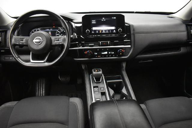 Certified 2025 Nissan Pathfinder SV FWD image 24