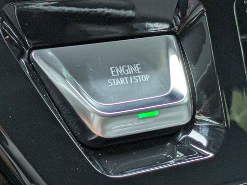 Used 2024 GMC Sierra 1500 Denali w/ Denali Reserve Package AWD/4WD image 28