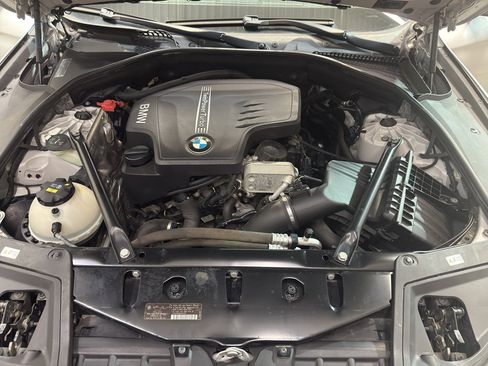 Used 2014 BMW 528i xDrive Sedan image 33