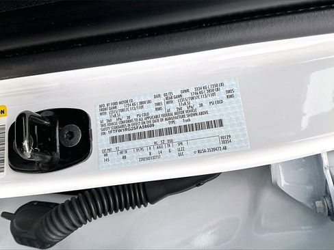 Used 2025 Ford F150 Raptor image 34