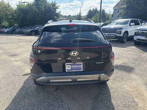Certified 2024 Hyundai Kona Limited AWD/4WD image 5
