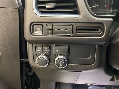 Used 2021 GMC Yukon SLT AWD/4WD image 23