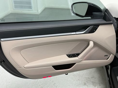 Used 2025 Porsche 911 Carrera image 15