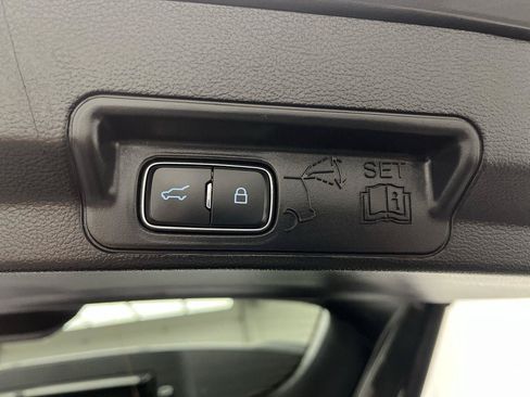Certified 2025 Ford Explorer ST-Line AWD/4WD image 33