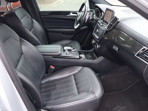 Used 2019 Mercedes-Benz GLS 450 4MATIC image 42