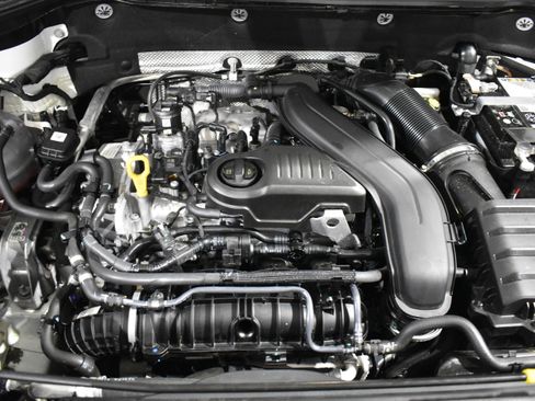 Used 2024 Volkswagen Taos S image 31