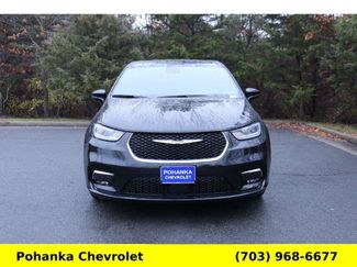 Used 2025 Chrysler Pacifica Select video 2