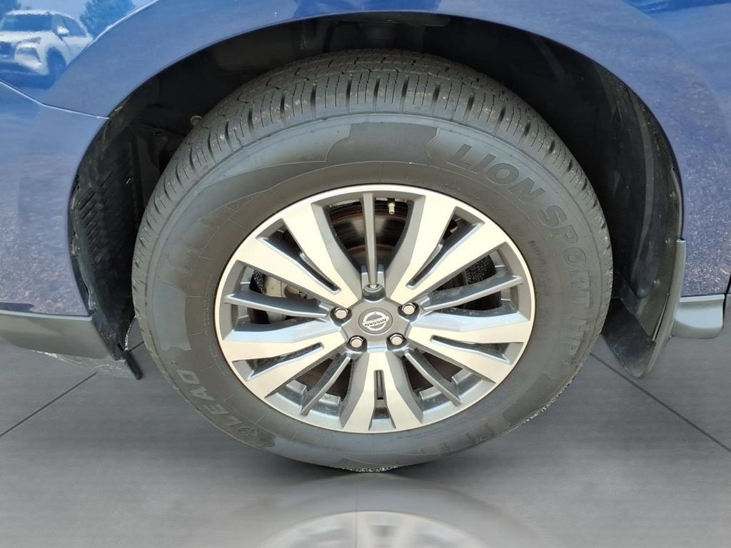 Used 2020 Nissan Pathfinder S FWD image 9