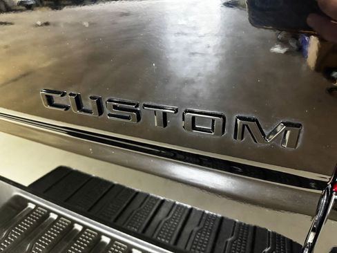 Used 2022 Chevrolet Silverado 1500 Custom Trail Boss w/ LPO, Dark Essentials Package AWD/4WD image 33