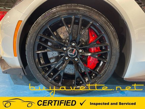 Used 2015 Chevrolet Corvette Z06 w/ 3LZ Preferred Equipment Group RWD image 10