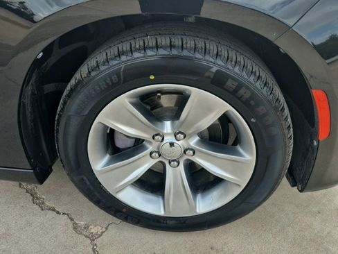 Certified 2018 Dodge Charger SXT Plus image 11