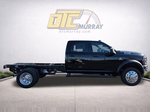 New 2026 RAM 5500 Tradesman w/ Chrome Appearance Group AWD/4WD image 4