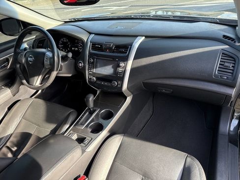 Used 2014 Nissan Altima 3.5 SL w/ Technology Package image 17