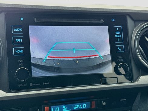 Used 2017 Toyota Tacoma TRD Pro AWD/4WD image 10