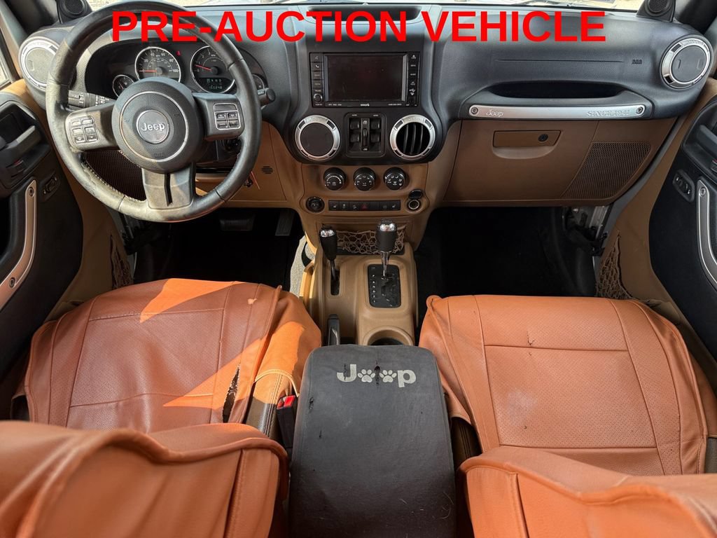 Used 2011 Jeep Wrangler Unlimited Sahara w/ Connectivity Group AWD/4WD image 12