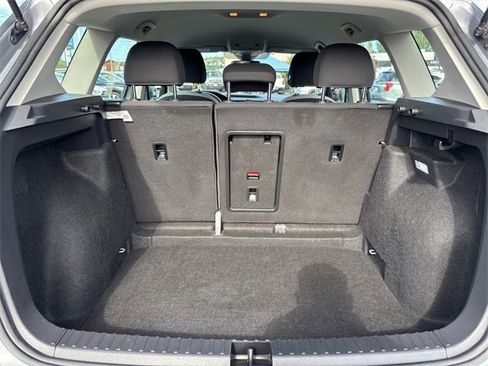 Used 2024 Volkswagen Taos S image 28