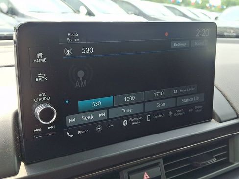 Used 2024 Honda Pilot TrailSport image 17