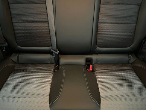 Used 2025 Chevrolet Trax LT image 36