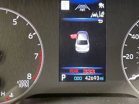 Used 2024 Toyota Corolla LE image 22