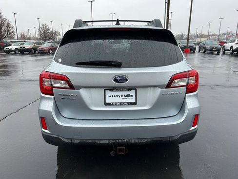 Used 2016 Subaru Outback 2.5i Premium image 4