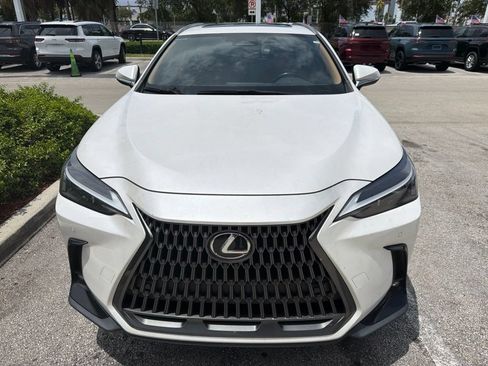Used 2025 Lexus NX 250 FWD w/ Towing Package (2000 Lbs) image 3