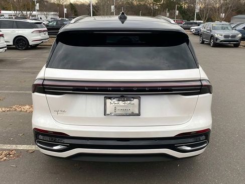 New 2026 Lincoln Nautilus Reserve image 29