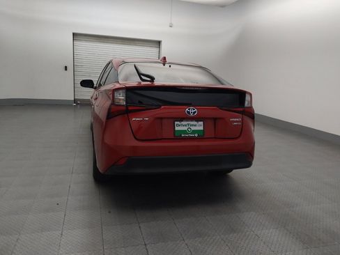 Used 2019 Toyota Prius Limited w/ Premium Convenience Package FWD image 6