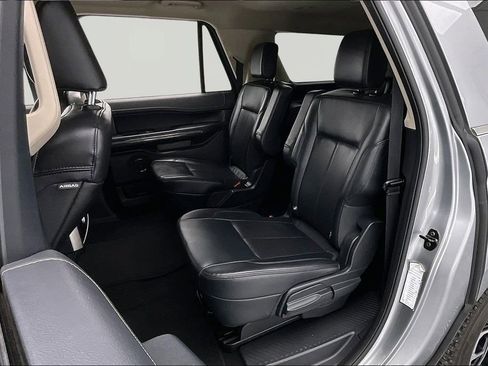 Used 2024 Ford Expedition Max XLT image 26