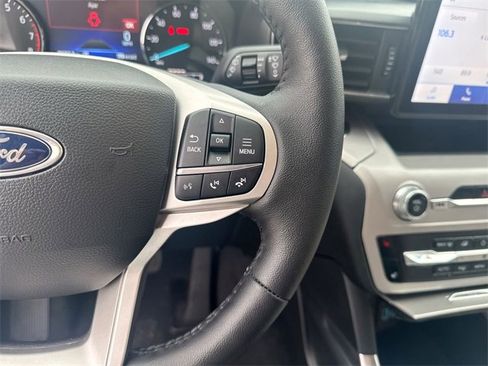 Certified 2024 Ford Explorer XLT w/ Equipment Group 202A image 32