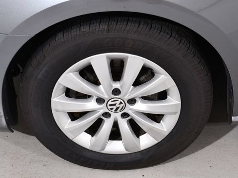 Used 2015 Volkswagen Passat 1.8T Wolfsburg Edition FWD image 25