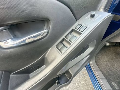 Used 2022 Nissan Frontier SV AWD/4WD image 16