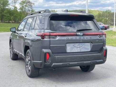 Used 2026 Subaru Outback Limited AWD/4WD image 4