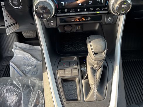 New 2025 Toyota RAV4 XLE FWD image 20