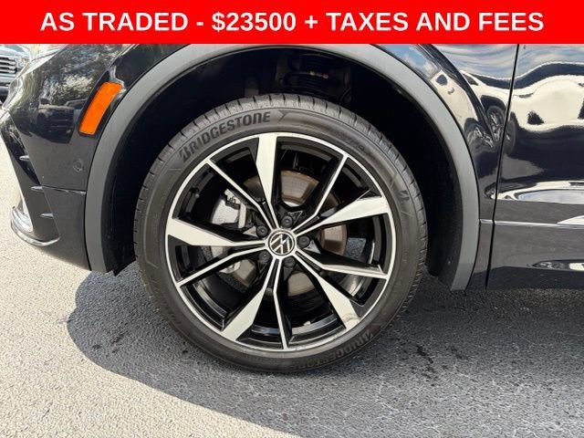 Used 2023 Volkswagen Tiguan SEL R-Line AWD/4WD image 9