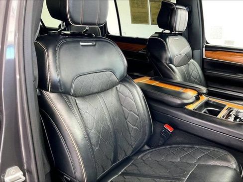 Used 2024 Jeep Grand Wagoneer L Series III AWD/4WD image 6