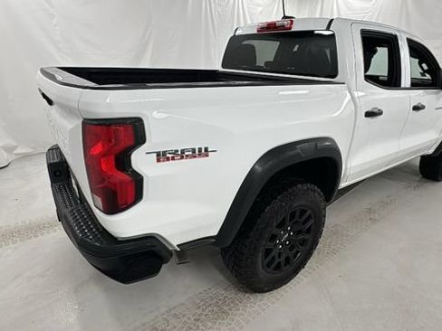 Used 2024 Chevrolet Colorado Trail Boss w/ Advanced Trailering Package image 3