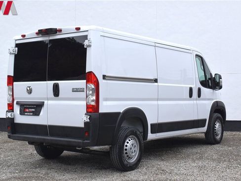 Used 2025 RAM ProMaster 2500 w/ U-Haul Equipment Group FWD image 5