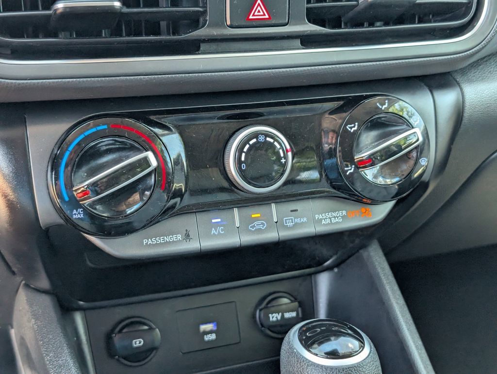 Used 2022 Hyundai Kona SEL FWD image 27