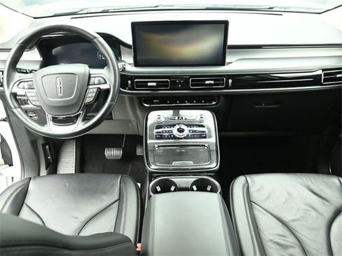 Certified 2023 Lincoln Nautilus Reserve w/ Luxury Package image 22