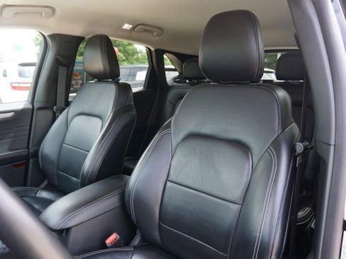 Used 2024 Ford Escape Platinum AWD/4WD image 24