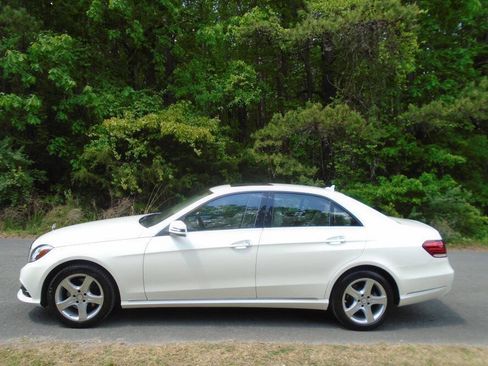 Used 2014 Mercedes-Benz E 350 Sedan image 8