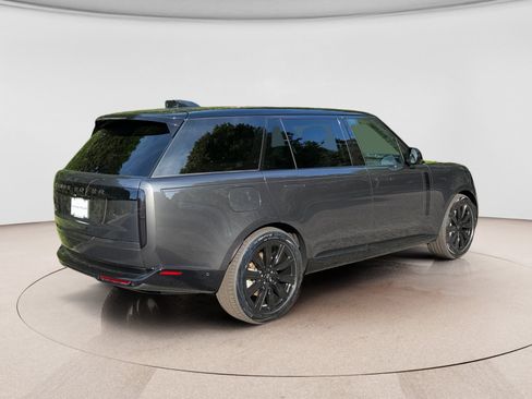 New 2027 Land Rover Range Rover Long Wheelbase SE AWD/4WD image 5