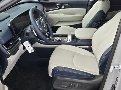 New 2026 Kia Carnival SX Prestige FWD image 7