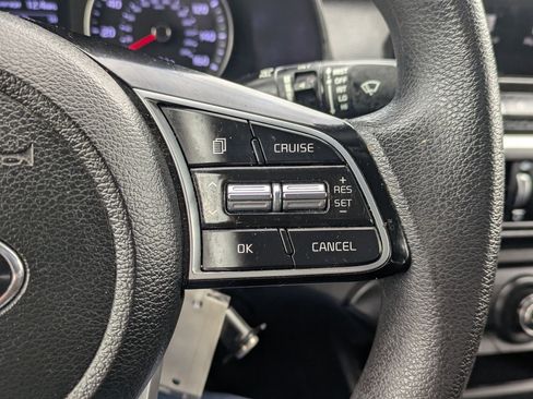 Used 2020 Kia Forte LXS FWD image 24