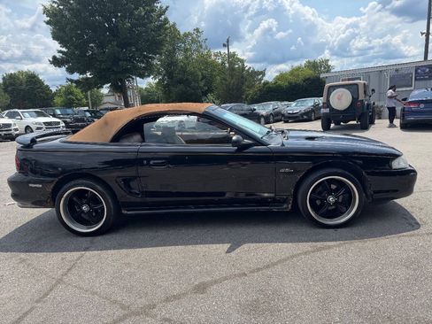 Used 1998 Ford Mustang GT RWD image 4